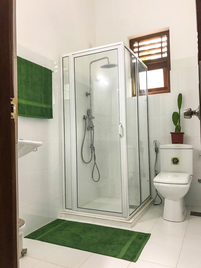 Bed & Bicycle Hostel Dehiwala-Mount Lavinia Exterior foto