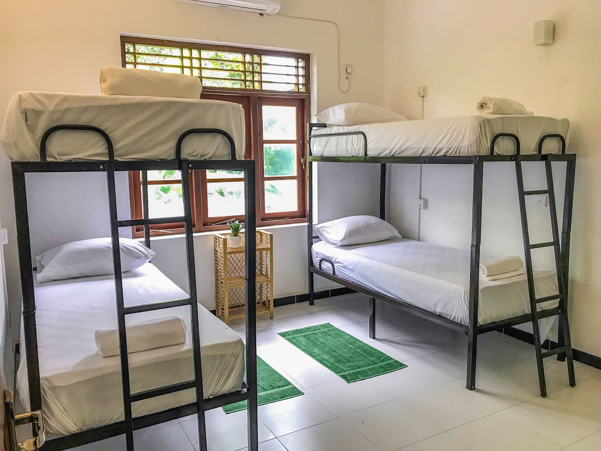 Bed & Bicycle Hostel Dehiwala-Mount Lavinia Exterior foto